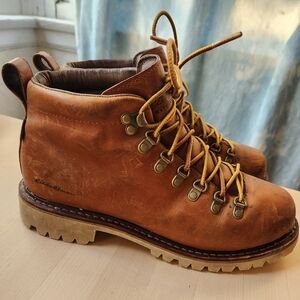 Eddie Bauer K-6 hiking boots women's US 8.5 EUR 39